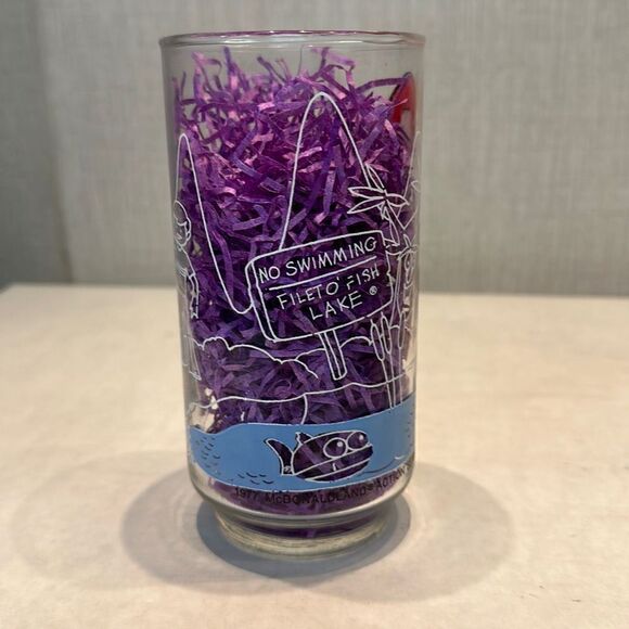 Vtg McDonald’s Glass 1977 Filet O Fish Lake Glassware Drinking - Picture 3 of 5